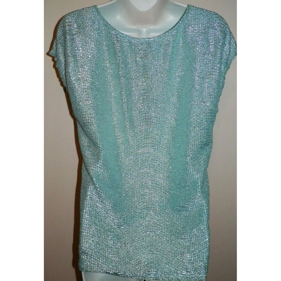 Women's S Candie's Sleeveless Shiny Top - Picture 7 of 7